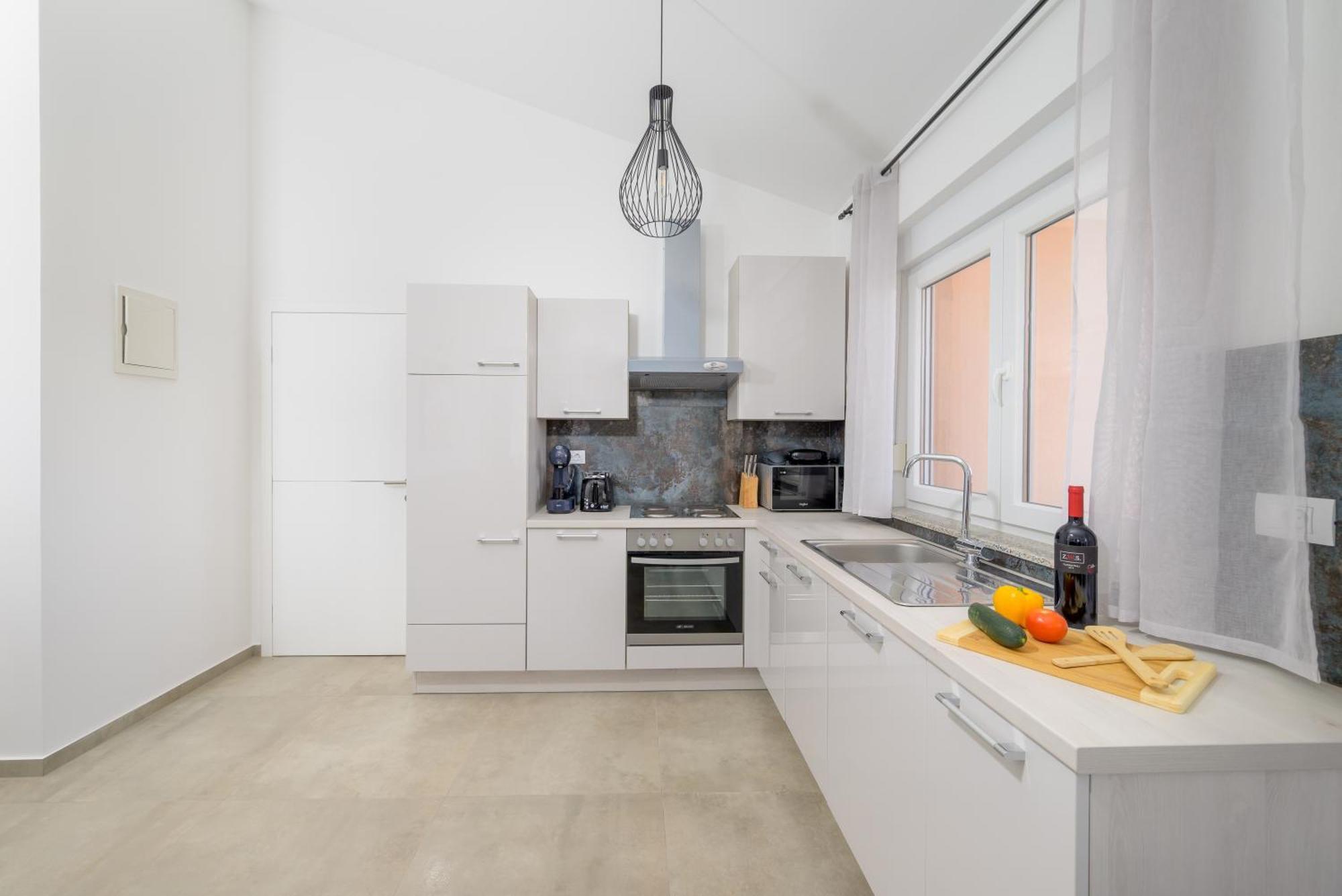 Appartamento J&j New Real Estate 2024 - Free Private Parking