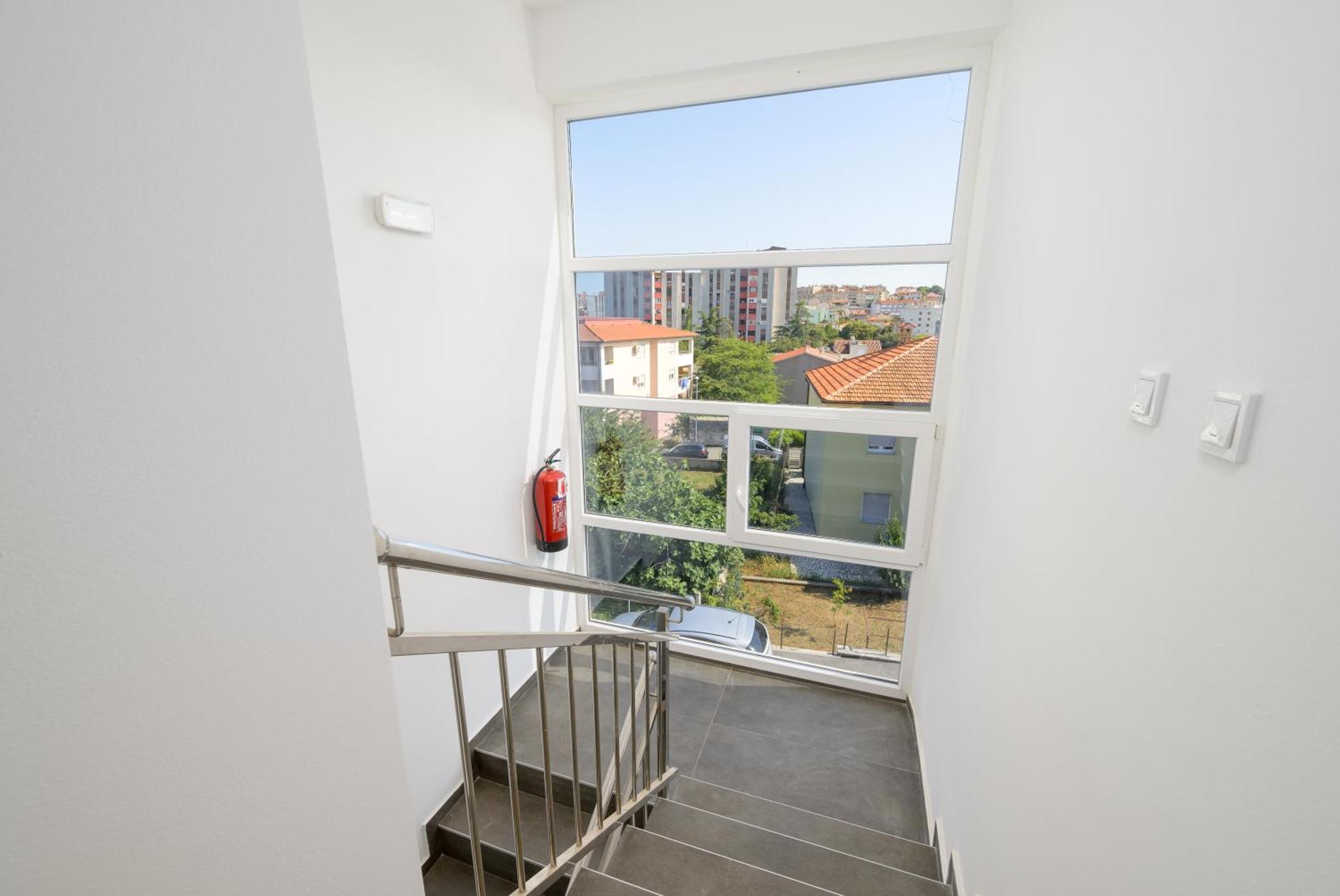 Appartamento J&j New Real Estate 2024 - Free Private Parking *