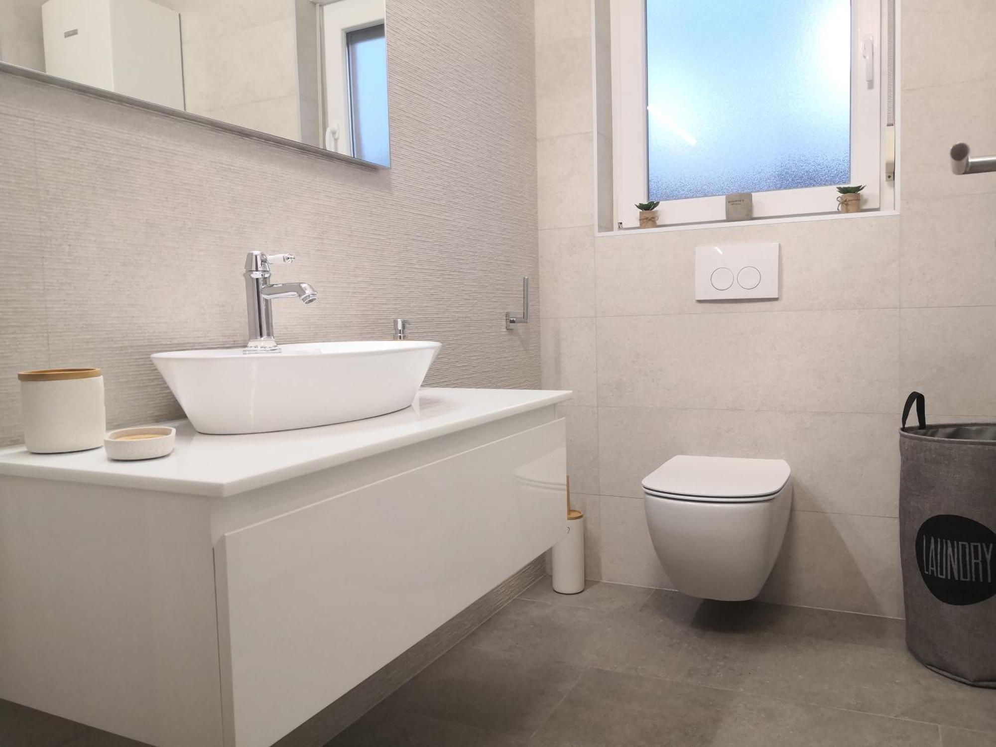 Appartamento J&j New Real Estate 2024 - Free Private Parking